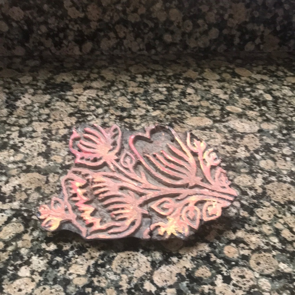 VTG wooden flower wall stamp